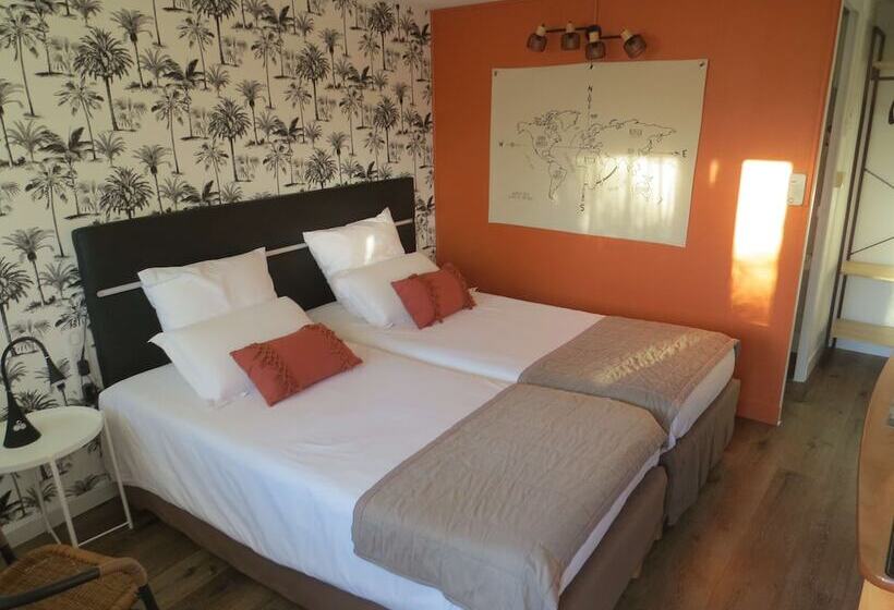 Номер Стандарт, Hôtel Kyriad Cap Sud