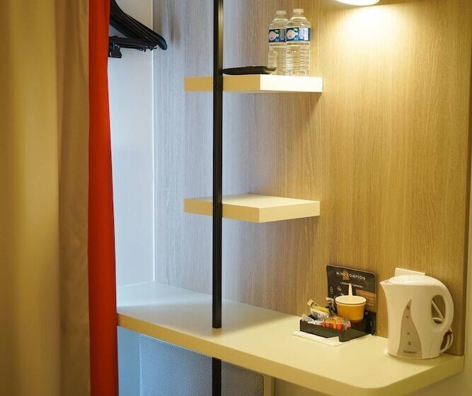 Номер Стандарт, Kyriad Hôtel La Fleche