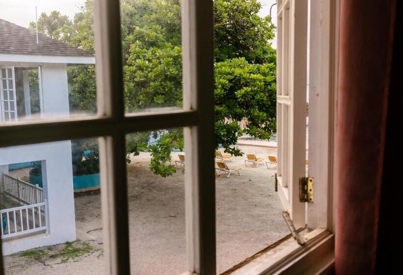 اتاق استاندارد با تخت بزرگ, Grand Hotel Excelsior Port Royal