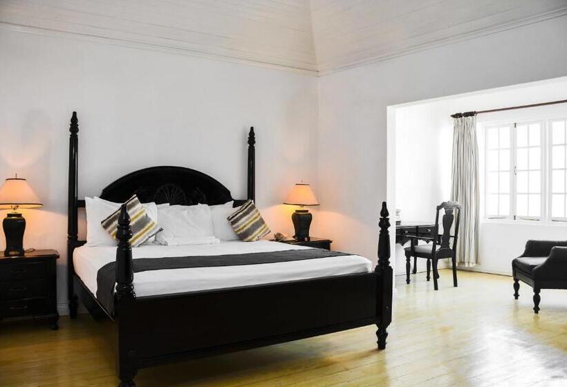 سوییت لوکس, Grand Hotel Excelsior Port Royal