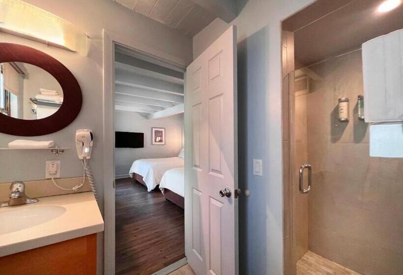 Четырехместный Номер Стандарт, Casa Del Mar Inn