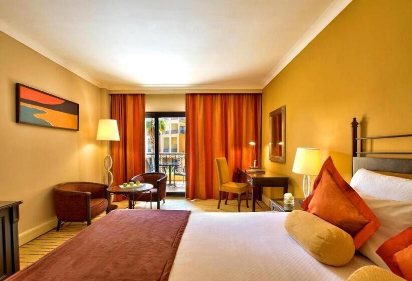 اتاق لوکس با چشم‌انداز دریا, Corinthia St George S Bay