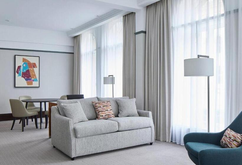 Полулюкс Президентский, Leeds Marriott