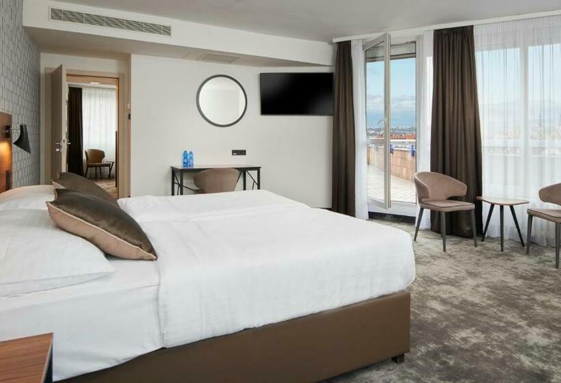 Suíte Deluxe, Orea Hotel Pyramida Praha