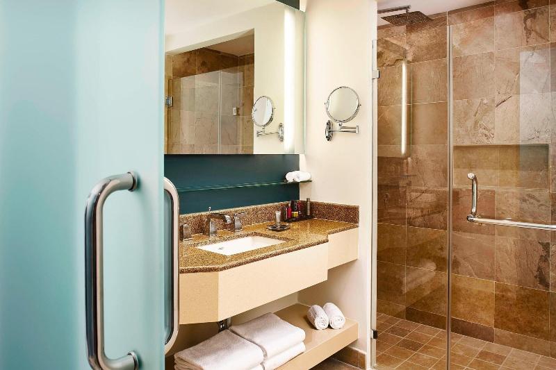سوئیت با تخت بزرگ, Marriott Puerto Vallarta Resort & Spa