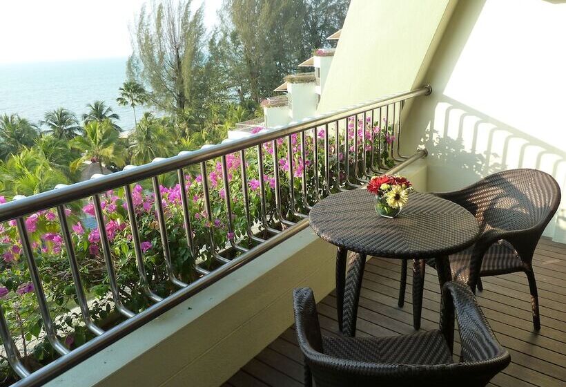 Семейный Номер Deluxe, Parkroyal Penang Resort