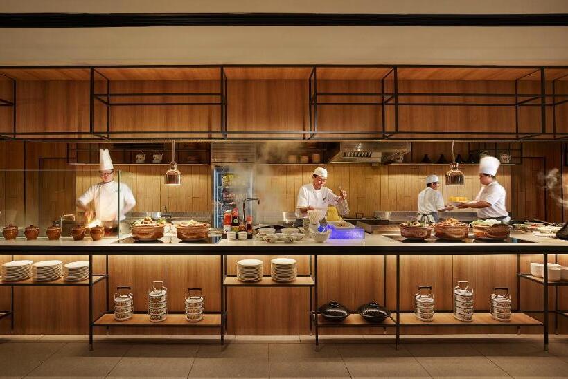 Семейный Номер Премиум, Parkroyal Penang Resort