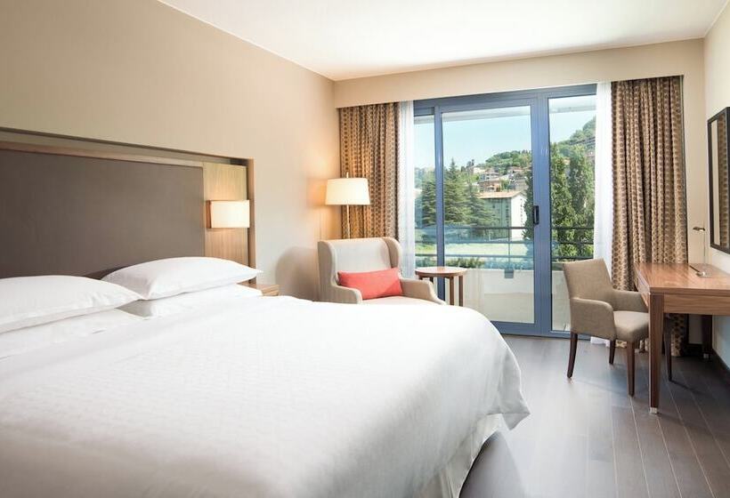اتاق لوکس با چشم‌انداز استخر, Sheraton Lake Como