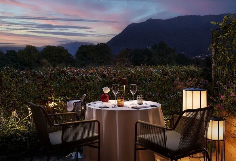 سوییت با چشم‌انداز استخر, Sheraton Lake Como