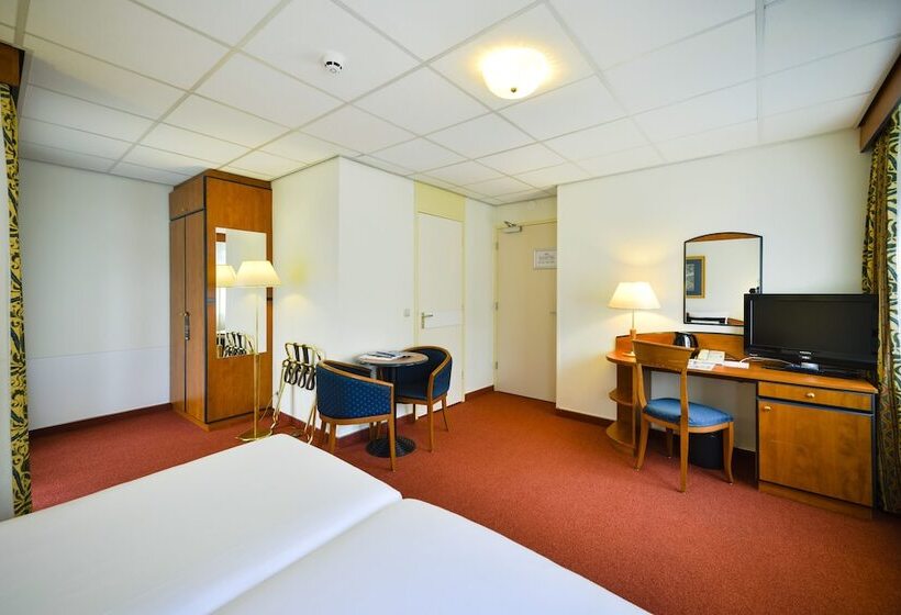 Comfort room with terrace, Fletcher Hotel Restaurant Beekbergen Apeldoorn