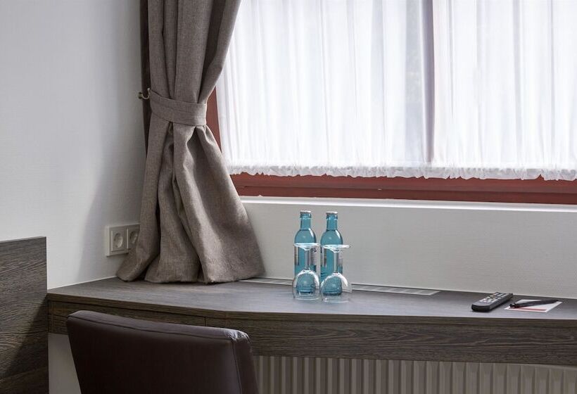 Номер Комфорт, H+ Hotel Nürnberg