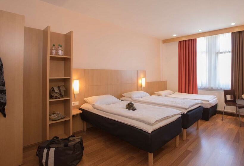 اتاق استاندارد سه نفره, Ibis Berlin City Süd
