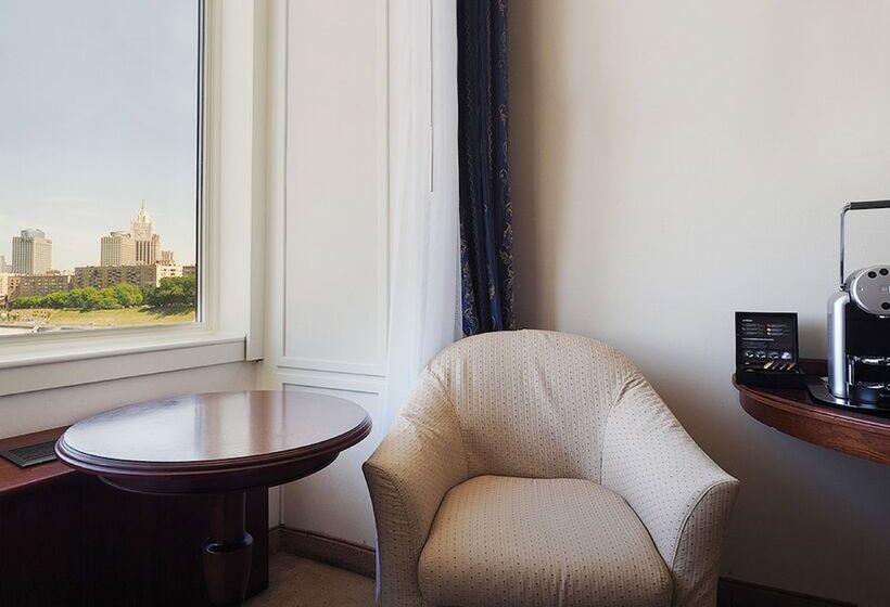 اتاق استاندارد با چشم‌انداز شهر, Radisson Slavyanskaya Hotel And Business Centre, Moscow