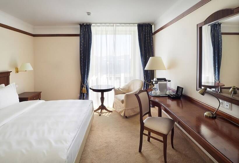 اتاق سوپریور, Radisson Slavyanskaya Hotel And Business Centre, Moscow