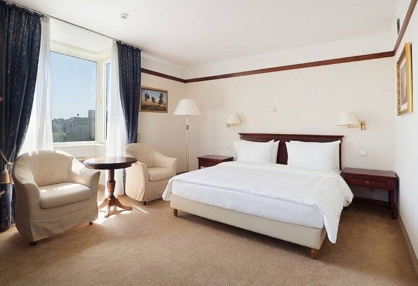سوییت اجرایی, Radisson Slavyanskaya Hotel And Business Centre, Moscow