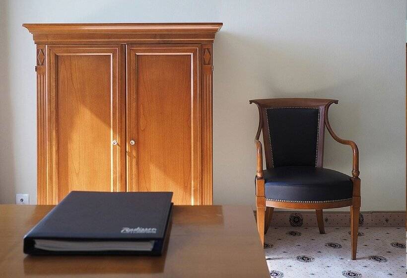 سوییت اجرایی, Radisson Slavyanskaya Hotel And Business Centre, Moscow