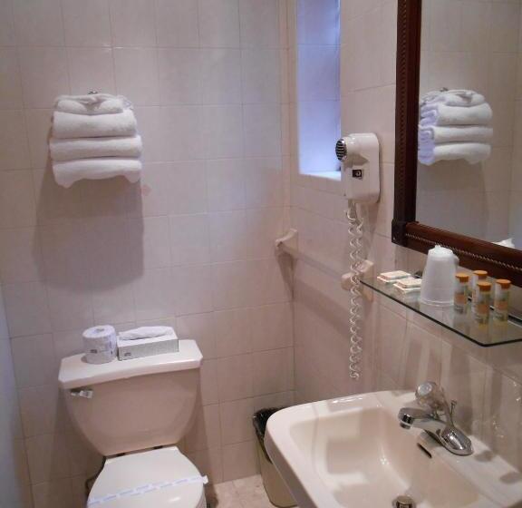 Quarto Estandar Banheiro Compartilhado, 31 Extended Stay