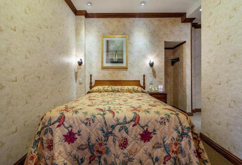 اتاق استاندارد با سرویس بهداشتی مشترک, 31 Extended Stay
