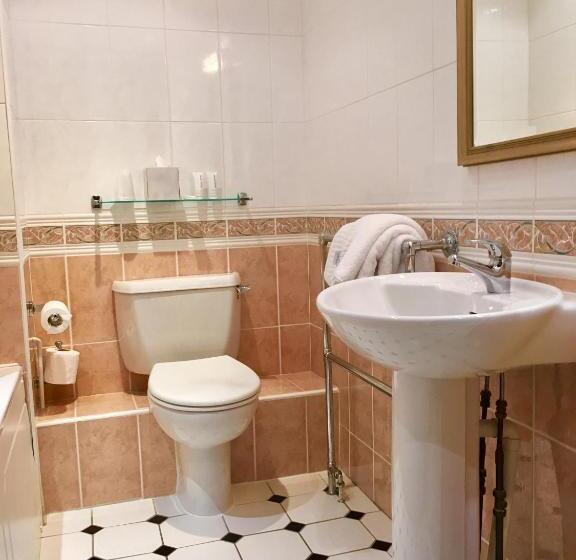 Семейный Номер, Best Western Aberavon Beach