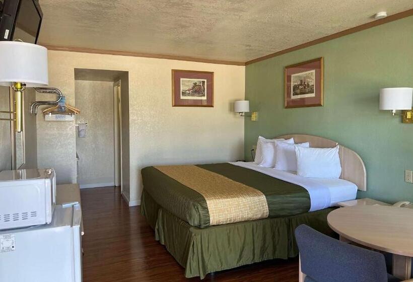 Quarto Estandar Cama King, Travelodge By Wyndham Holbrook