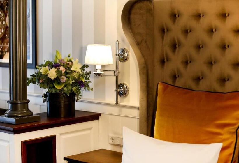 سوییت جونیور با بالکن, Europa Hotel Kühlungsborn