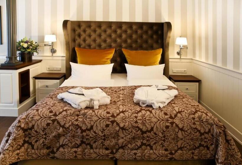سوییت جونیور با بالکن, Europa Hotel Kühlungsborn