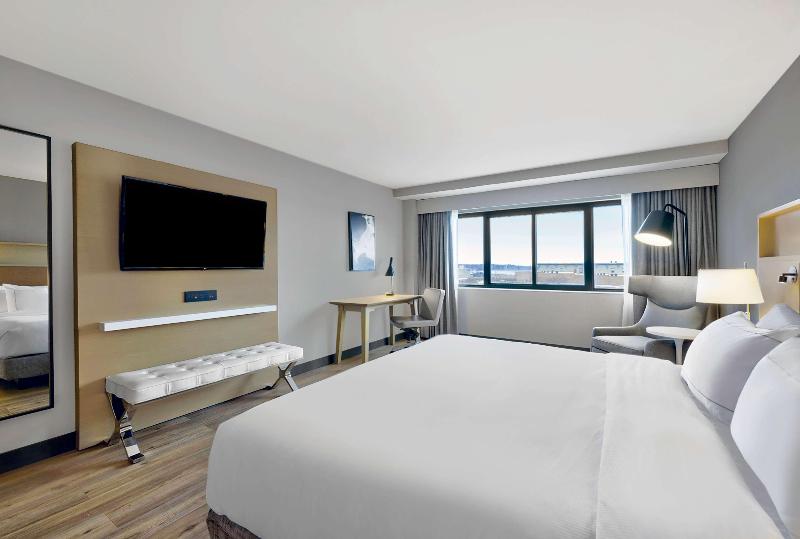 اتاق استاندارد با تخت بزرگ, Doubletree By Hilton Davenport