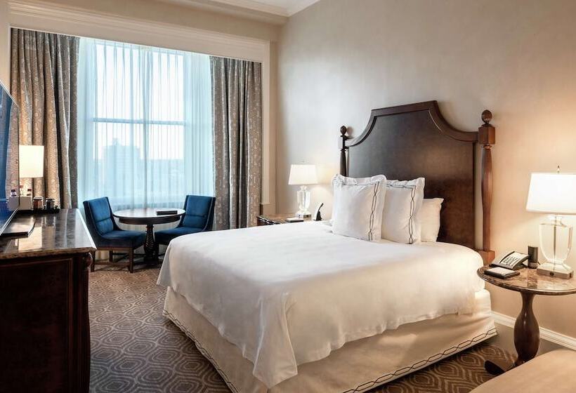 חדר דלוקס מותאם לאנשים עם מוגבלויות, The Roosevelt New Orleans  A Waldorf Astoria