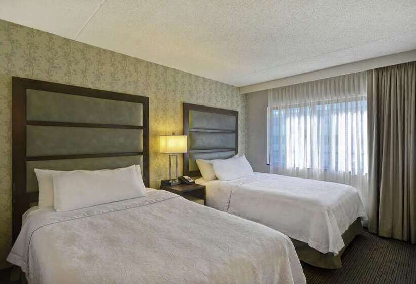 带阳台套房, Embassy Suites By Hilton Alexandria Old Town