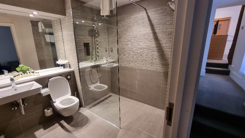 Классический Номер, Berjaya Eden Park London