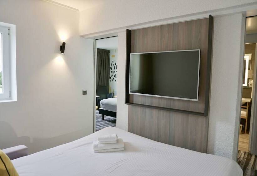 سوییت, Golden Tulip Roissy Saint Witz