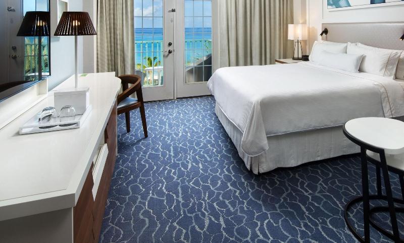 اتاق استاندارد با تخت بزرگ, The Westin Grand Cayman Seven Mile Beach Resort & Spa