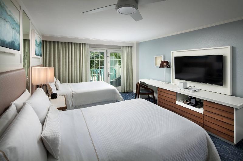 اتاق اساندارد با چشم‌انداز جانبی به دریا, The Westin Grand Cayman Seven Mile Beach Resort & Spa