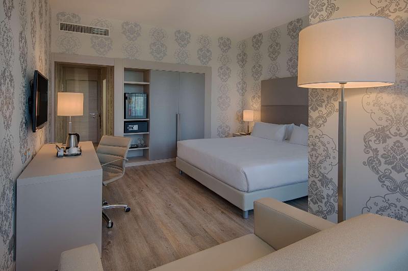 اتاق سوپریور, NH Firenze