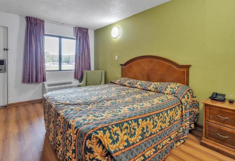 Стандартный Номер Кровать Кинг, Studios And Suites 4 Less Emporia