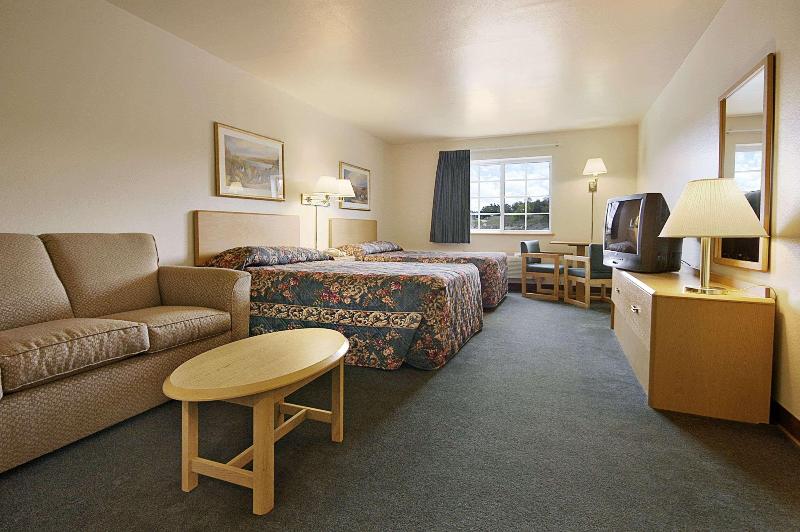 Quarto Estandar Cama King para Deficientes Físicos, Hilton Garden Inn San Diego Mission Valley Stadium