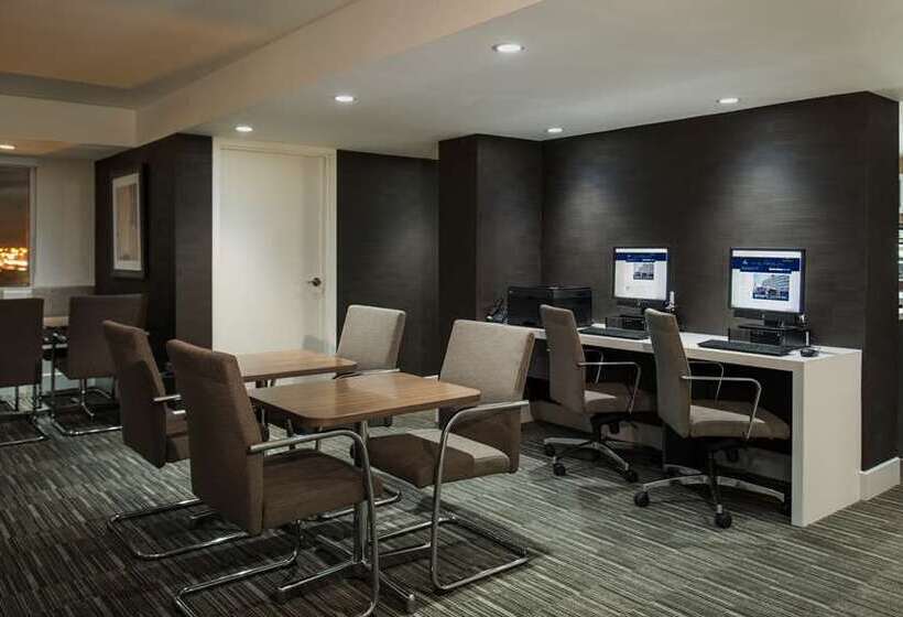 스위트, Hilton Winnipeg Airport Suites