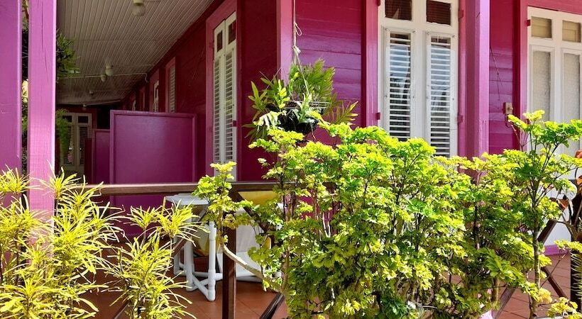 استودیوی استاندارد, Angler Apartments