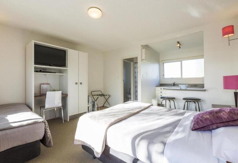 إستوديو قياسى, Mt Albert Motor Lodge