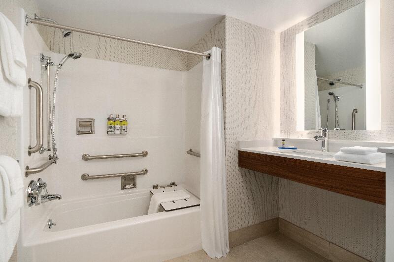 سوئیت پریمیوم, Pereybere Hotel & Spa