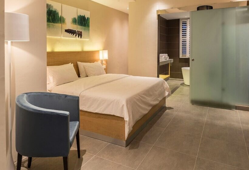 سوئیت پریمیوم, Pereybere Hotel & Spa