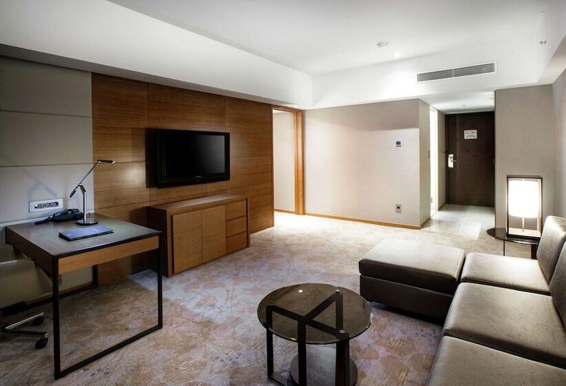 سوئیت پریمیوم, Hilton Gyeongju