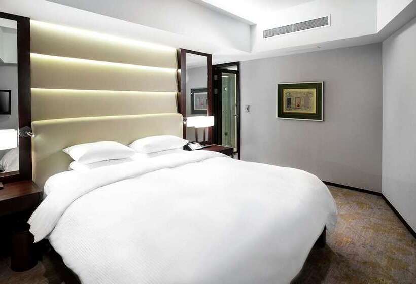 اتاق اجرایی با تخت بزرگ, Hilton Gyeongju