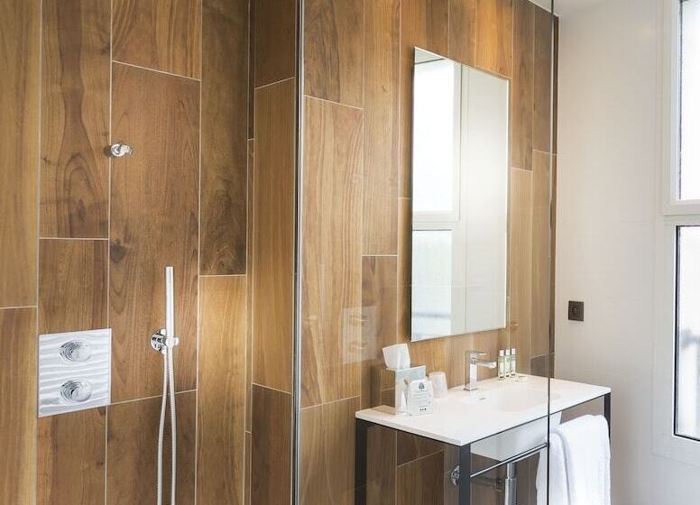 Номер Стандарт, Acanthe  Boulogne Billancourt