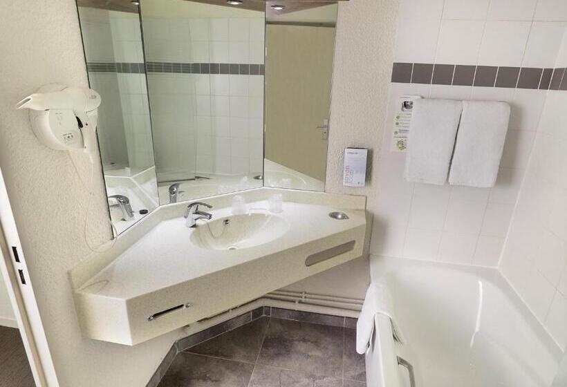 Трехместный Номер Superior, Campanile Blanc Mesnil