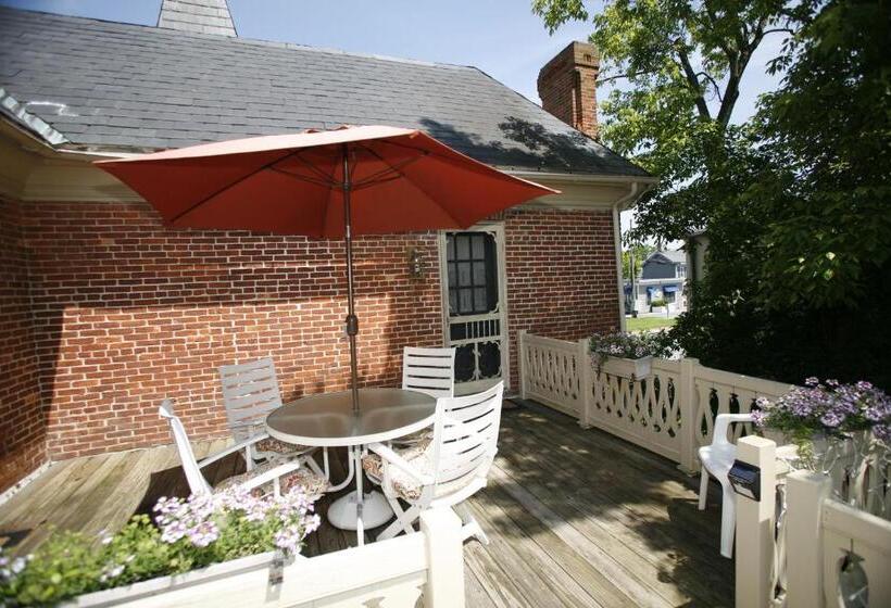Номер Стандарт с Балконом, Parsonage Inn Bed And Breakfast
