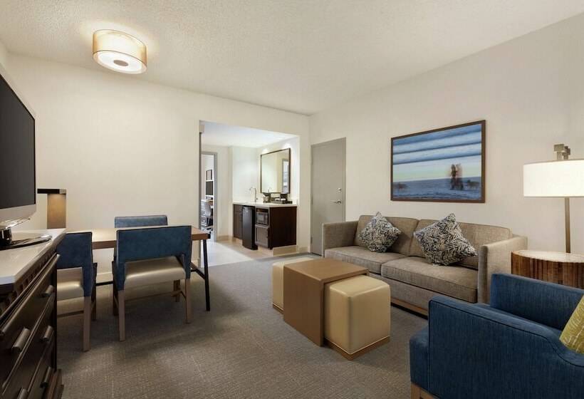 Люкс, Embassy Suites By Hilton Monterey Bay Seaside