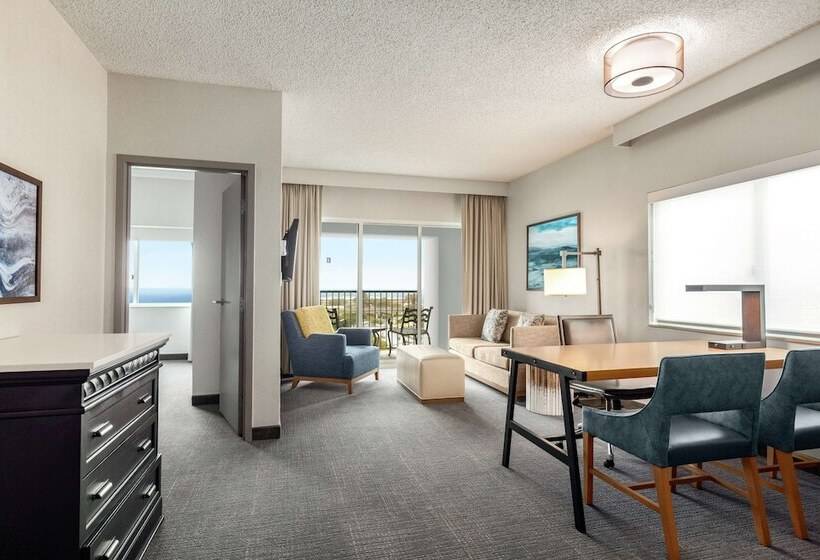 Люкс 2 Спальни, Embassy Suites By Hilton Monterey Bay Seaside