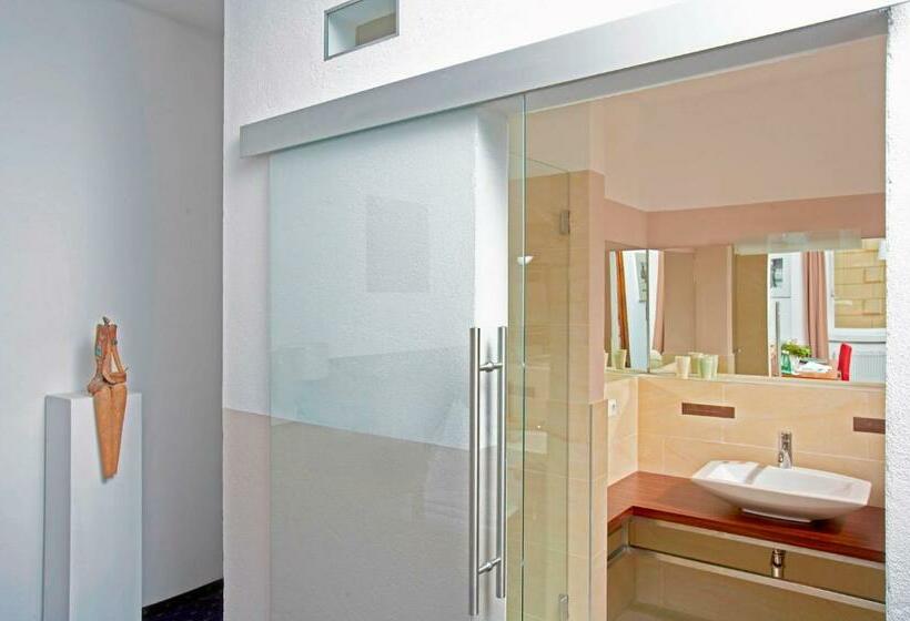 비즈니스룸, Keramikhotel Goldener Brunnen
