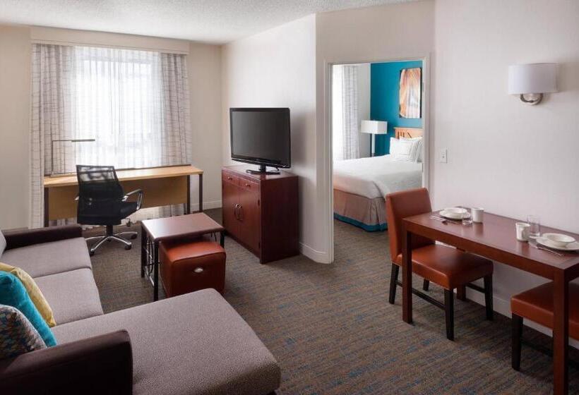 مجموعه ویستا شهر, Residence Inn By Marriott Las Vegas Hughes Center